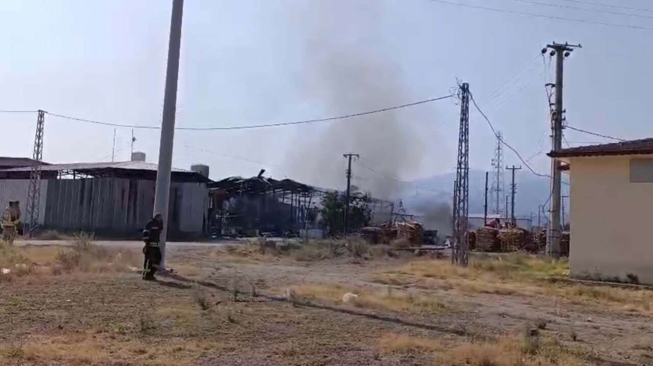 Oksijen dolum tesisinde patlama! 2 yaralı var 8